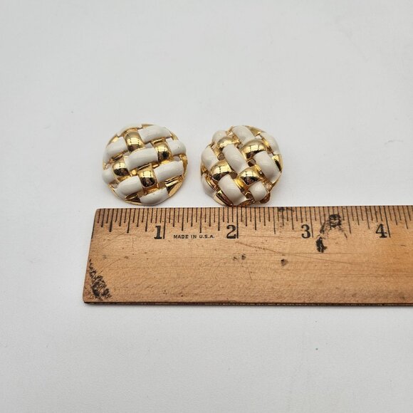 Vintage 1990s Gold Tone White Enamel Basket Weave Button Clip Earrings - Picture 3 of 3
